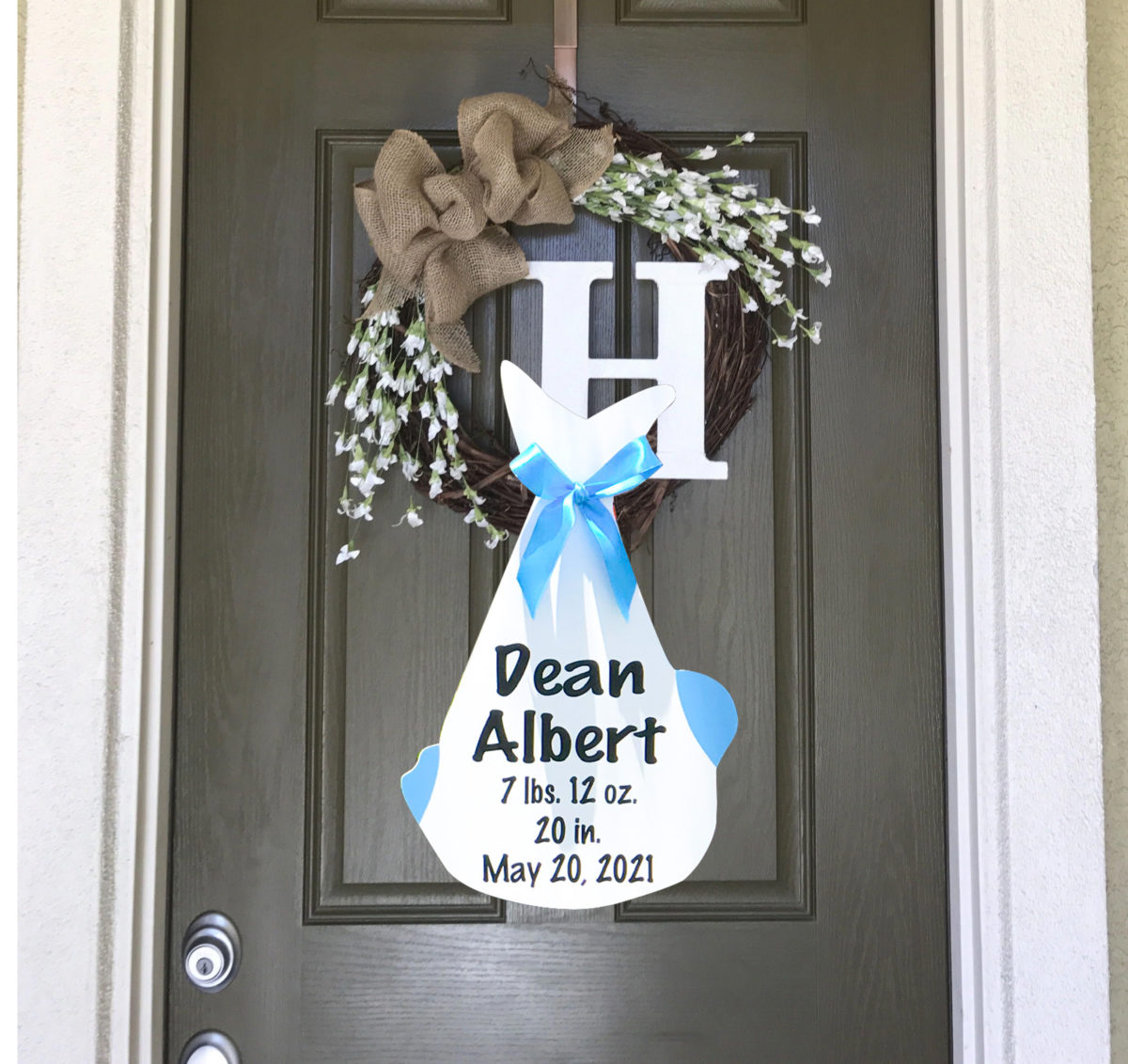 Birth Announcement Door Hanger: South Bay Storks - Stork Sign Rentals in Los Angeles County, CA